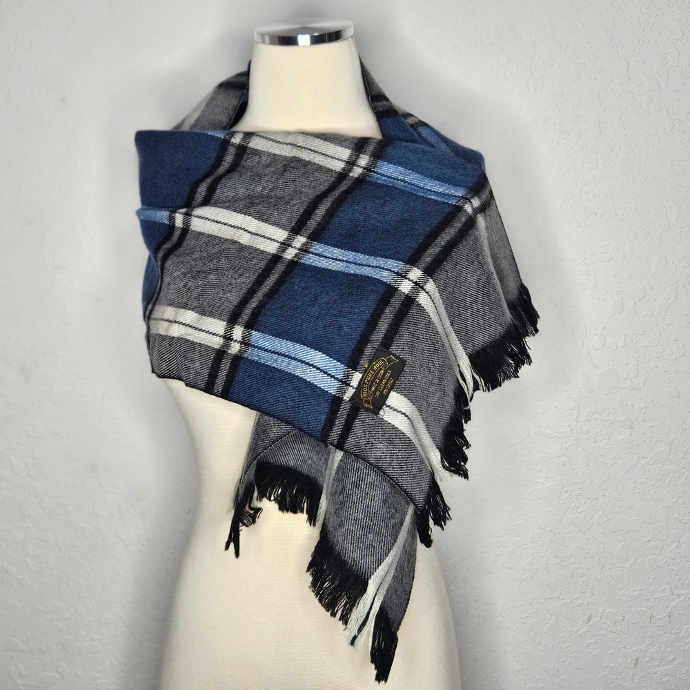 100% Pure‎ Wool Plaid Tartan Scarf Blue Grey Black White Fringed Wrap Preppy